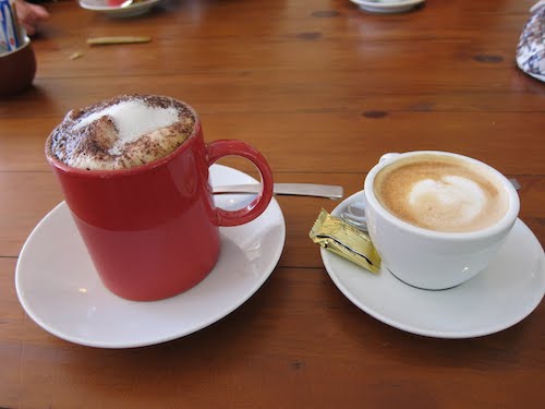 Coffee Cup vs Coffee Mug Serving